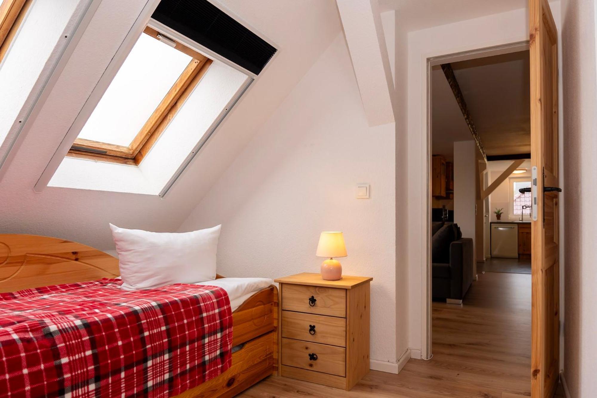 Rosewood - Apartment By Comfort Housing Falkensee Esterno foto