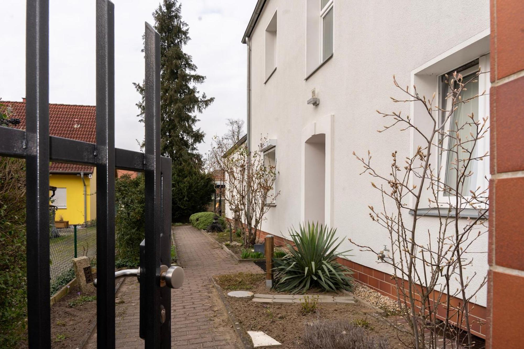 Rosewood - Apartment By Comfort Housing Falkensee Esterno foto